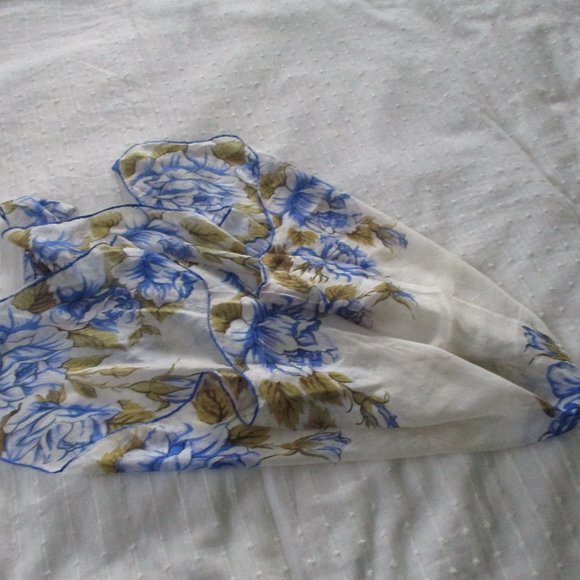 1930s sheer silk blue roses scarf - Picture 6 of 8